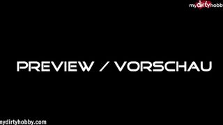 Világos Szőke fiatal csajszika sztrapkóban pattan a faszra kint a castingon