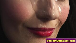 Izgató csipkés szépség bazinagy adag arcon