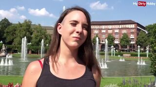 Német turista kisasszony kültéri anális kefélése