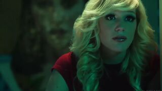 Malena Morgan lágy leszbi játék csupasz punciakkal