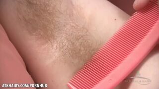 Szőrös fiatal bula cyan combs szőrös kalandjai