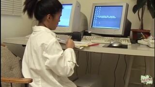 Ázsiai tinédzser lányok óriási faszos szopós dugásai