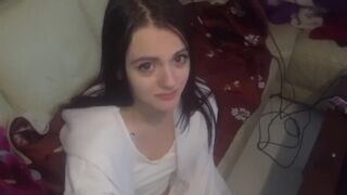 Nevelő testvér megkettyintve a dohányzásért