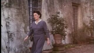 L'Ereditiera negyedik részében Anita Rinaldi hatalmas dárdát szop retro stílusban